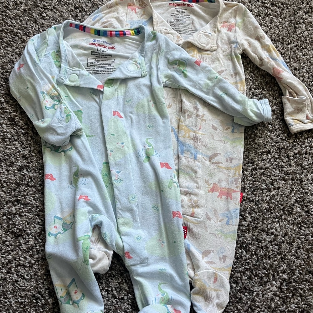 Magnetic Me onesies - 2 pack